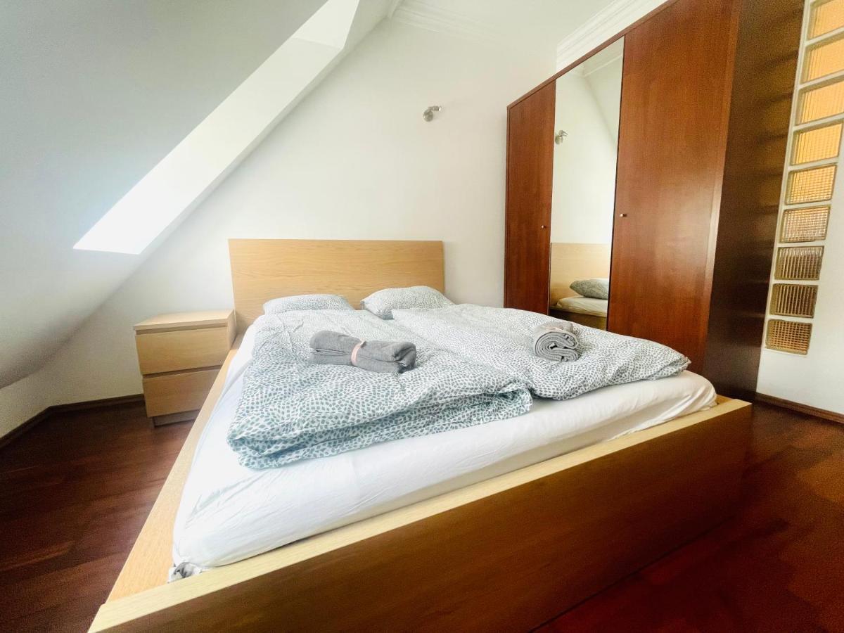 Sip 22 Lägenhet Budapest Exteriör bild